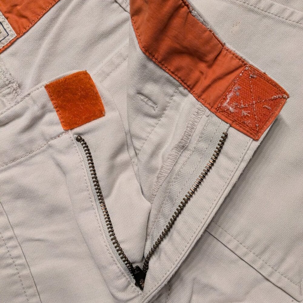 Vintage Abercrombie & Fitch Khaki Shorts – Size 4, Velcro Waist, 100% Cotton - Picture 4 of 4